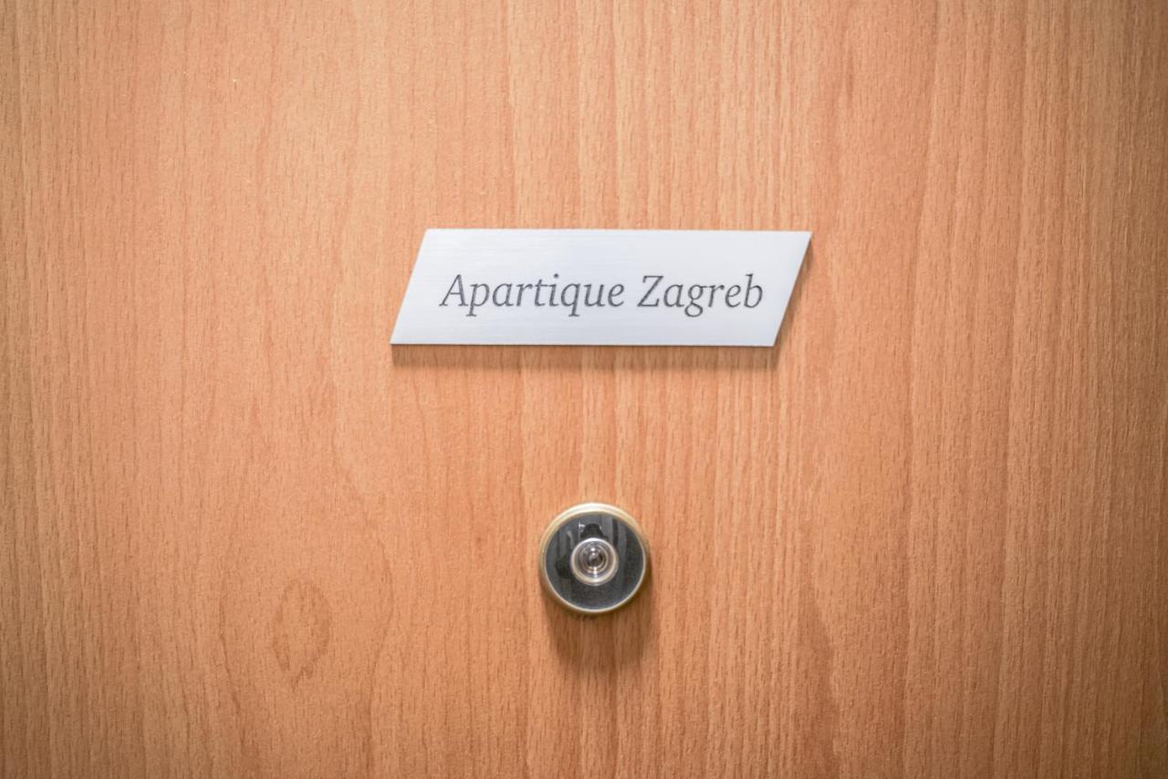 Apartique Zagreb Self Check In! Bagian luar foto